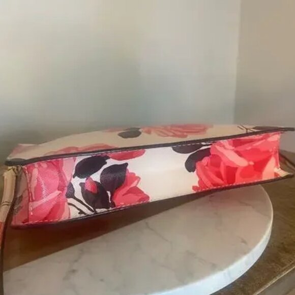 Kate Spade Cameron Street Roses Clarise Crossbody Clutch with Matching Wallet - Picture 5 of 15